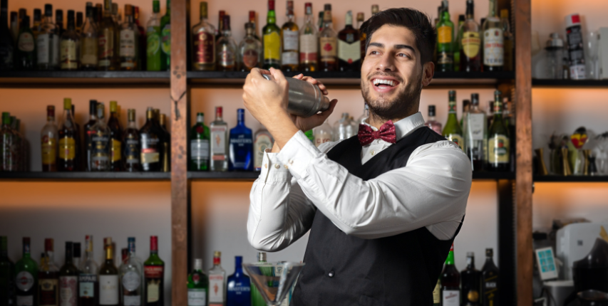 Bartending school in Bangalore offering 100% job support and placement assistance